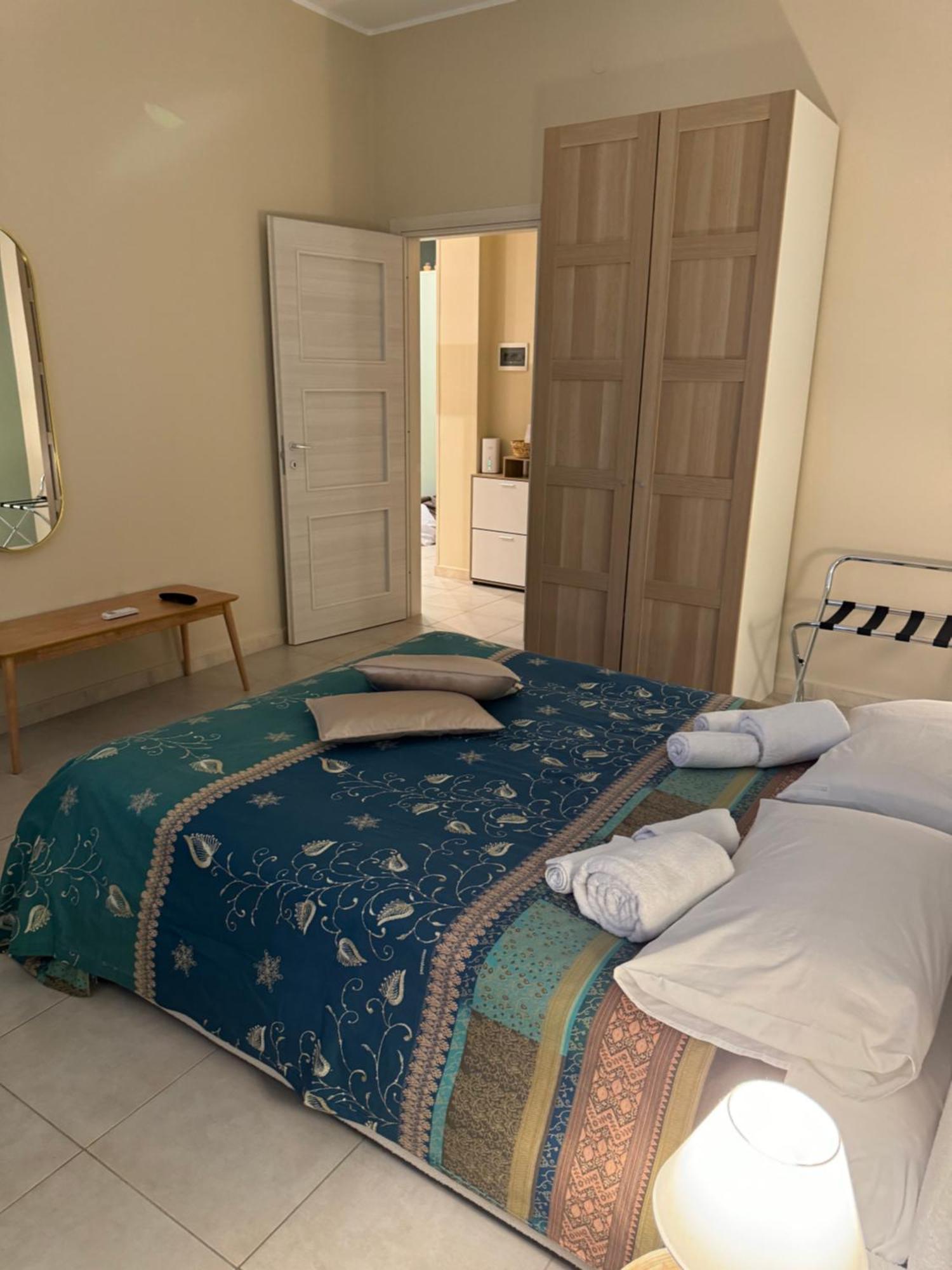 Domus Fysi Hotell Palermo Exteriör bild